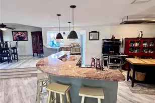 735 79th Cir S, Saint Petersburg, FL 33707 - Photo 10