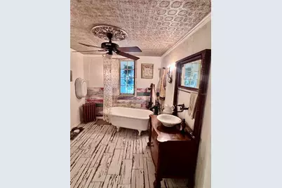 735 79th Circle S, Saint Petersburg, FL 33707 - Photo 18