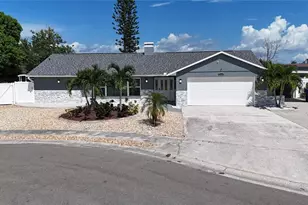 6531 Santiago Ct, Apollo Beach, FL 33572 - Photo 4