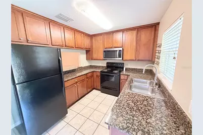 110 Coquina Bay Drive, Saint Petersburg, FL 33705 - Photo 4