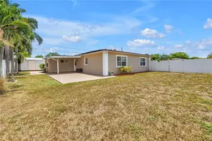 2375 37th St N, Saint Petersburg, FL 33713 - Photo 44