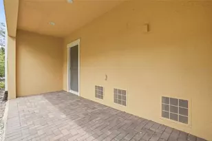 3162 Moorings Dr, Saint Petersburg, FL 33712 - Photo 42