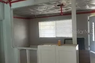 11220 Cherokee Dr, Saint Petersburg, FL 33708 - Photo 10