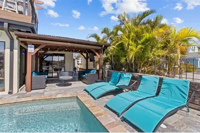 357 La Hacienda Drive, Indian Rocks Beach, FL 33785 - Photo 32