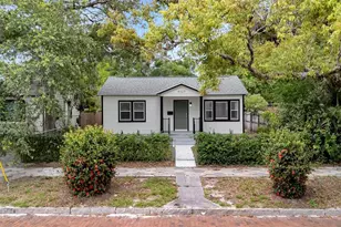 4327 3rd Ave S, Saint Petersburg, FL 33711 - Photo 2