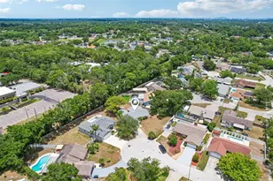 6805 Longpointe Wy, Tampa, FL 33615 - Photo 26