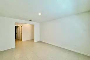 10275 Purple Leaf Ct, Riverview, FL 33578 - Photo 12