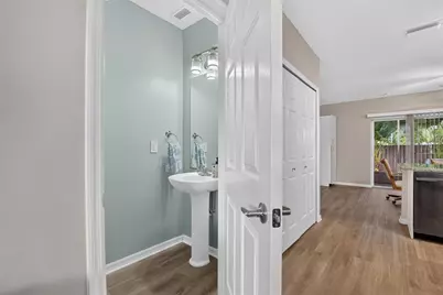 6269 Osprey Lake Circle, Riverview, FL 33578 - Photo 8