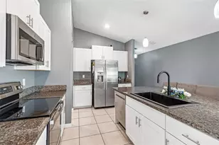 6065 Spring Crayfish Ave, New Port Richey, FL 34653 - Photo 12