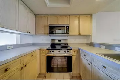9209 Jakes Path, Largo, FL 33771 - Photo 12