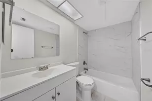 951 79th Ave N, Saint Petersburg, FL 33702 - Photo 18