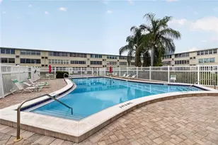 951 79th Ave N, Saint Petersburg, FL 33702 - Photo 2
