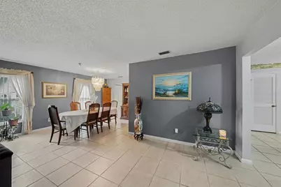 626 Rollingwood Lane, Valrico, FL 33594 - Photo 8