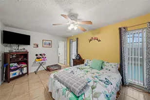 626 Rollingwood Ln, Valrico, FL 33594 - Photo 14