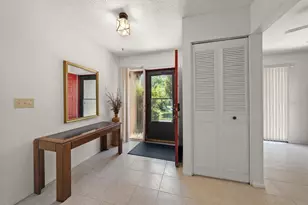 2926 Star Apple Ct, Palm Harbor, FL 34684 - Photo 2