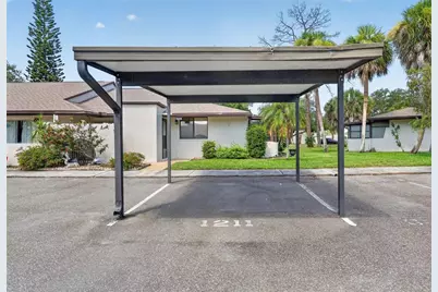 1211 11th Circle SE, Largo, FL 33771 - Photo 2