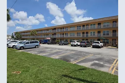 6400 46th Avenue N #305, Kenneth City, FL 33709 - Photo 1