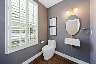 9530 W Park Village Dr, Tampa, FL 33626 - Photo 12