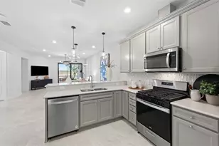 18718 Indian Rock Pl, Lakewood Ranch, FL 34211 - Photo 6