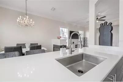 2920 2 Hansen Manor Lane, Tampa, FL 33611 - Photo 12
