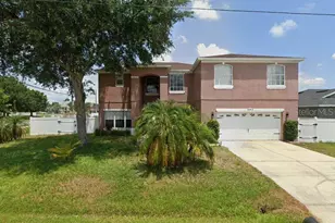 292 Beckenham Dr, Kissimmee, FL 34758 - Photo 2