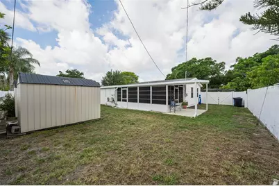 6701 Orchard Drive N, Saint Petersburg, FL 33702 - Photo 38