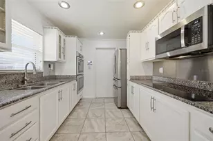 5113 Pennsbury Dr, Tampa, FL 33624 - Photo 16
