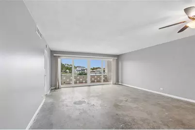 1365 N Snell Isle Boulevard NE #2E, Saint Petersburg, FL 33704 - Photo 10
