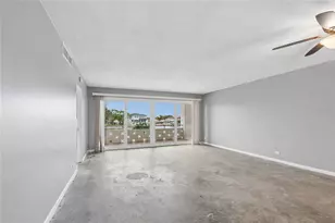1365 N Snell Isle Blvd NE, Saint Petersburg, FL 33704 - Photo 10