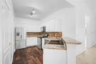 18111 Villa Creek Dr, Tampa, FL 33647 - Photo 12