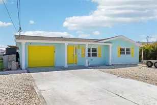 13700 Leslie Dr, Hudson, FL 34667 - Photo 2