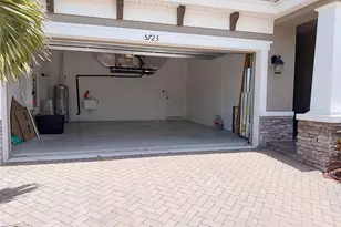 5723 Silver Sun Dr, Apollo Beach, FL 33572 - Photo 2