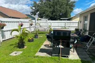 908 45th St E, Bradenton, FL 34208 - Photo 22