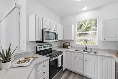 12440 Country White Circle, Tampa, FL 33635 - Photo 10