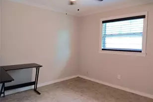 1302 Amble Ln, Clearwater, FL 33755 - Photo 10
