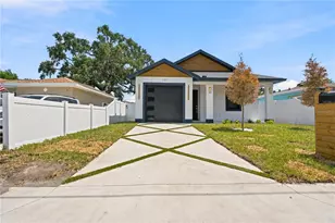 1121 Engman St, Clearwater, FL 33755 - Photo 2