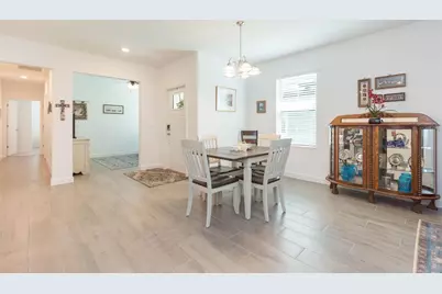 10806 Gable Dig Loop, San Antonio, FL 33576 - Photo 8