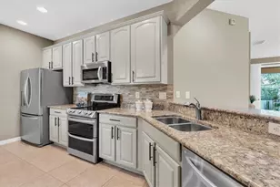 335 Seneca Falls Dr, Apollo Beach, FL 33572 - Photo 14