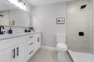 306 Floral Dr, Tampa, FL 33613 - Photo 18