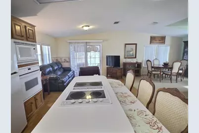 136 Pindo Palm Street W, Largo, FL 33770 - Photo 8