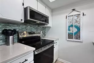 1701 Pinehurst Rd, Dunedin, FL 34698 - Photo 14