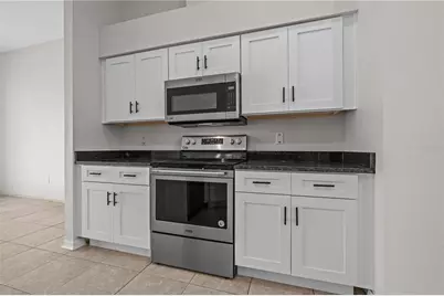 11611 Jordans Landing Court, Riverview, FL 33569 - Photo 16