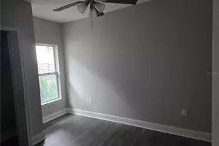 704 E Orchid Ave, Tampa, FL 33612 - Photo 10