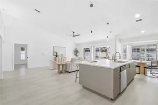 1307 Belcher Dr, Tarpon Springs, FL 34689 - Photo 12