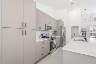 1307 Belcher Dr, Tarpon Springs, FL 34689 - Photo 14