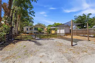 1423 E Henry Ave, Tampa, FL 33604 - Photo 24