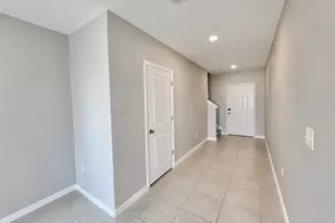 16717 Delia St, Wimauma, FL 33598 - Photo 2
