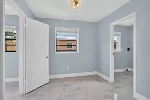 10405 N 22nd St, Tampa, FL 33612 - Photo 8