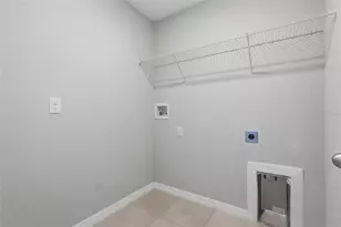 17237 White Mangrove Dr, Wimauma, FL 33598 - Photo 12