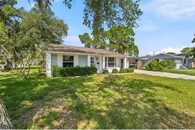 4700 Chancellor Street NE, Saint Petersburg, FL 33703 - Photo 2